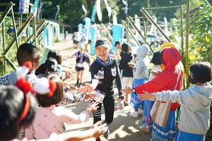 BIB: 1051
                            <button type="button" onclick="openModal(19071480)" class="btn btn-primary btn-sm float-right btn-popup" data-toggle="modal" data-target=".modal-high-quality">
                        <i class="fas fa-shopping-cart"></i> Add to Cart
                    </button>
                                            <button type="button" onclick="isThisMe(19071480, true)" class="btn btn-success btn-sm float-right btn-popup btn-isme hidden" data-toggle="tooltip" data-placement="bottom" title="นี่คือรูปของคุณใช่ไหม คลิกที่นี่เพื่อเอาเข้าอัลบั้ม">
                        <i class="fas fa-plus"></i> Add to album
                    </button>
                    <button type="button" onclick="isThisMe(19071480, false)" class="btn btn-warning btn-sm float-right btn-popup btn-isnotme hidden">
                        <i class="fas fa-ban"></i> Remove from album
                    </button>